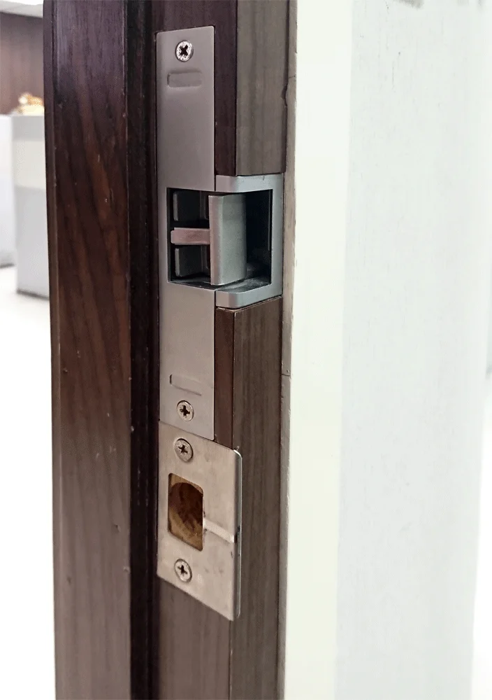 
Fail Secured Type Electric Strike Pair with dead bolt mechanical lock 