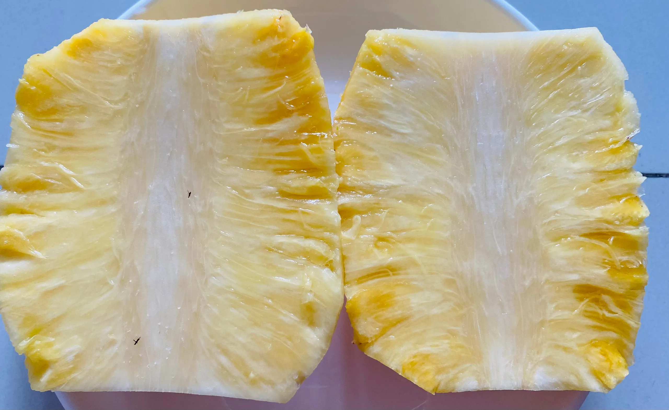 Красивый золотой цвет, сладкий вкус общего типа MD2, свежий ананас с привлекательным ароматом