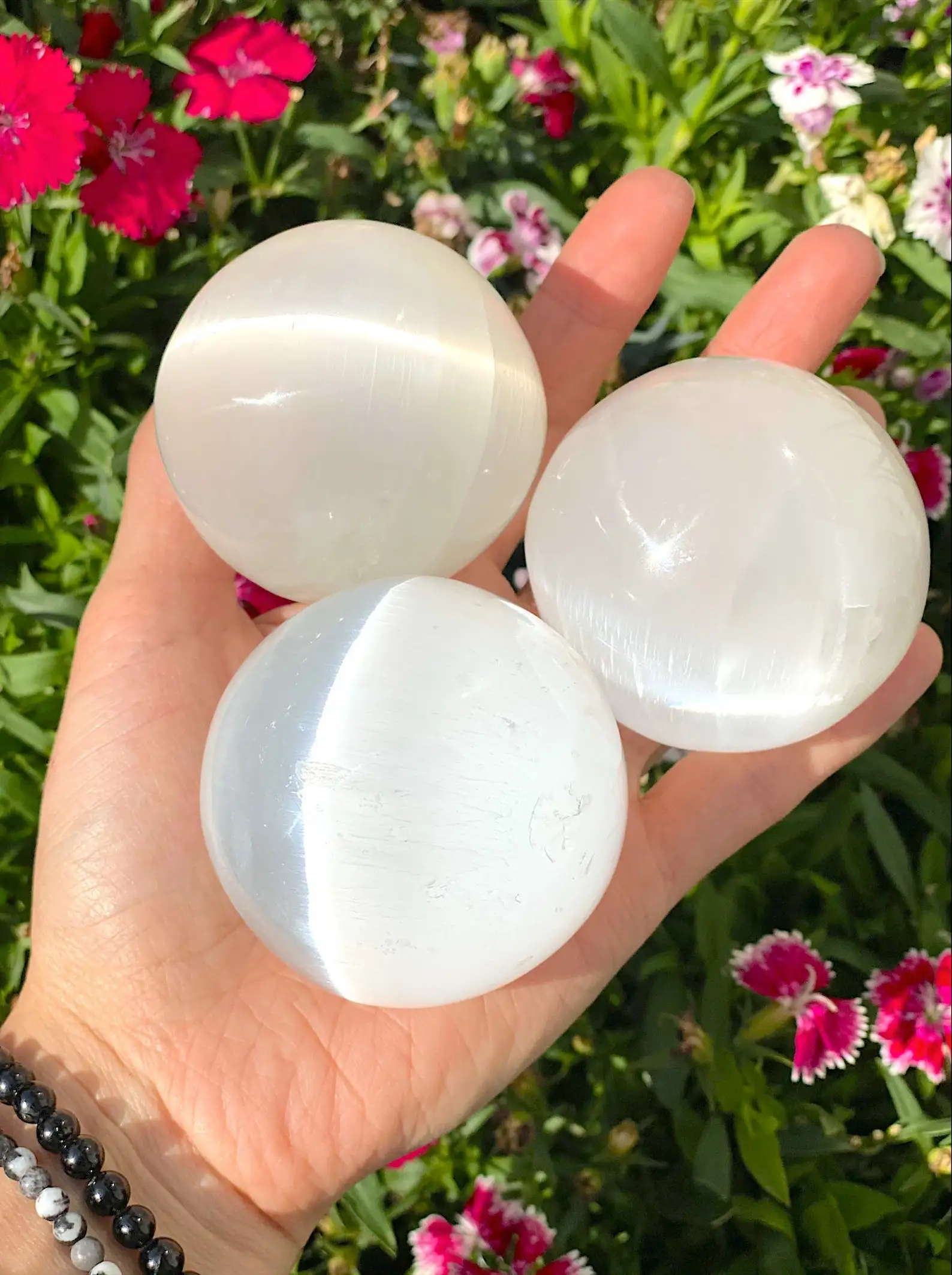 Healing SELENITE Sphere Ball SPHERES / PREMIUM QUALITY SELENITE Crystal Home Decoration Nautical WHITE TOP QUALITY Angel India