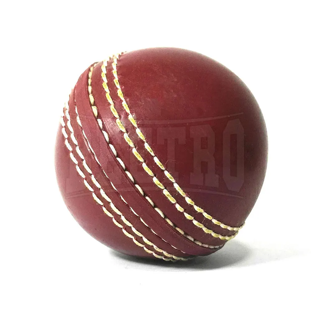 Новое поступление жесткий мяч для крикета сделано в Пакистане