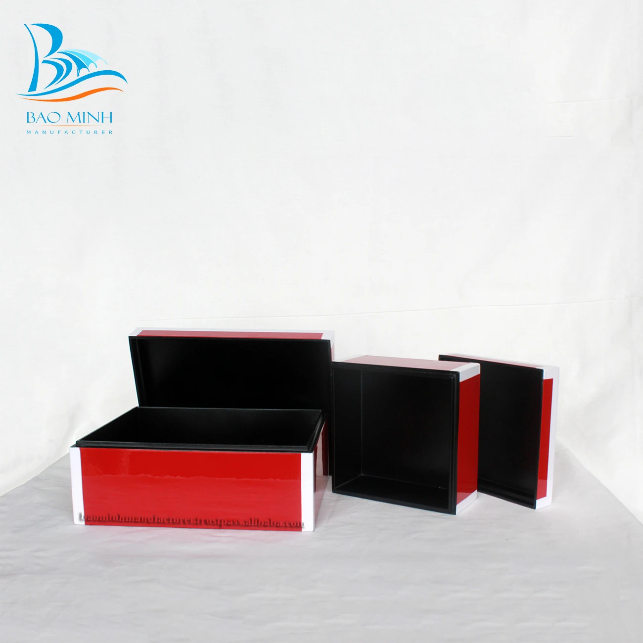 Wholesale cheapest set of three lacquer box handmade in Vietnam