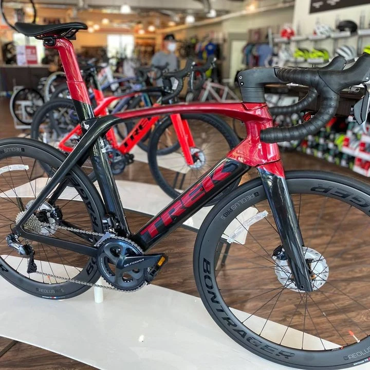 Новый оригинальный 100% качественный дорожный велосипед TREK MADONE SLR 9 оригинал