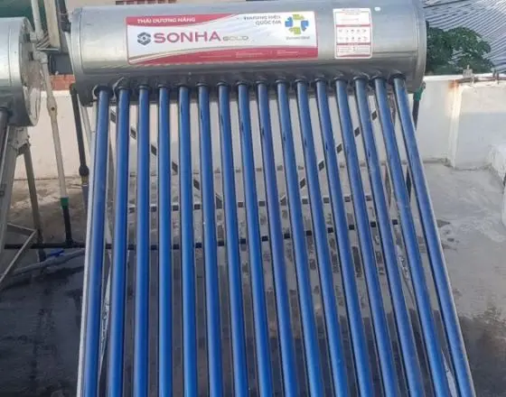 Evacuated Tubes Solar Water Heaters Hot Water Stainless Steel 304 Inner Tank OEM 120 - 300 Liters