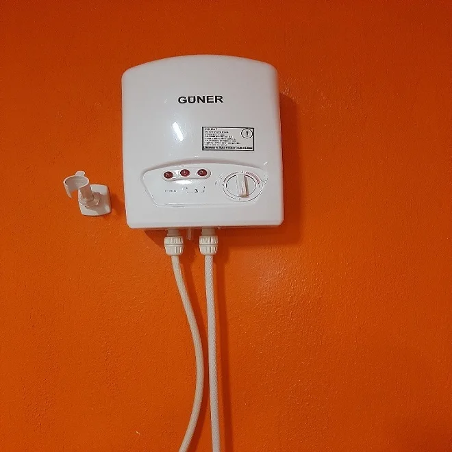 
Factory Price Bathroom Electric Shower Instant Electric Water Heater 