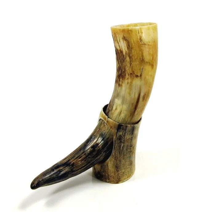 Top Selling Real OX Viking Drinking Horn with Horn Stand Exporter Polished Buffalo Drinking Horn Wholesale Supplier