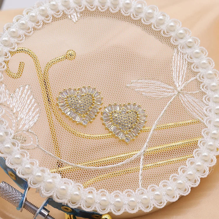 Romantic heart gold brass cz stud earrings 2020 fashion women fashion earrings