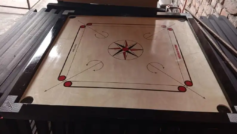 
carrom board wooden 