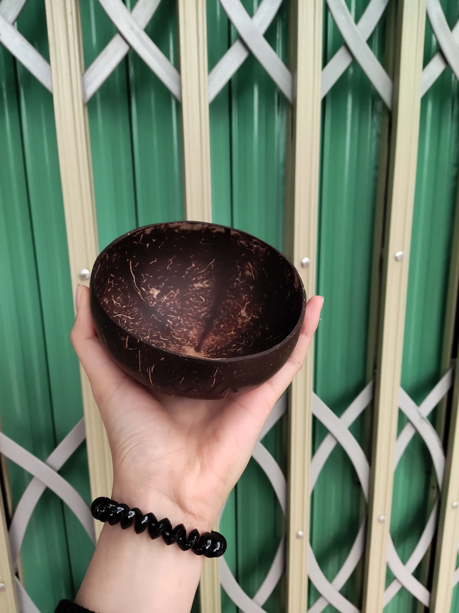 100% натуральная Низкая минимальная партия заказа логотип под заказ полированная миска из кокосовой ракушки и кокосовая ложка Вьетнама