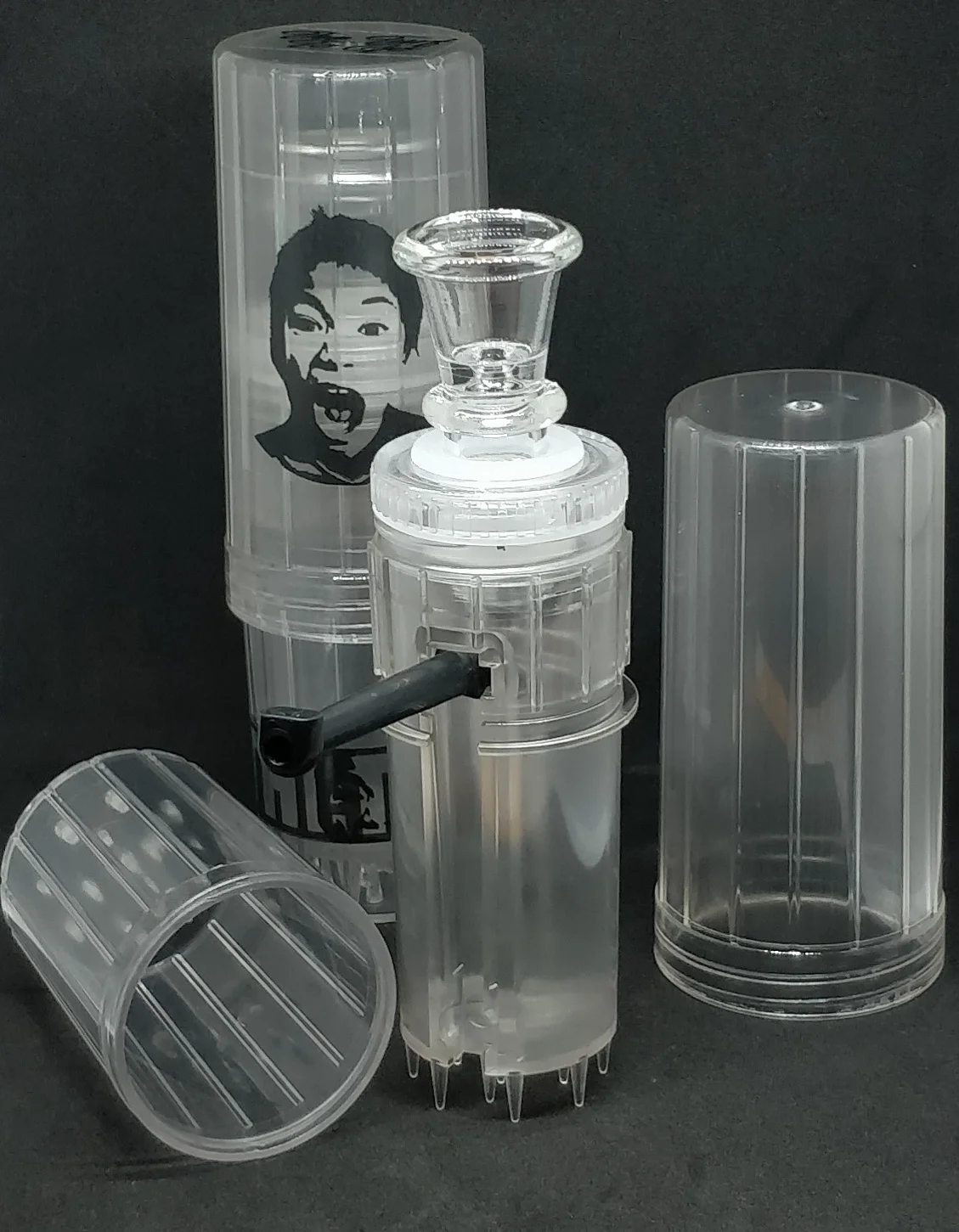 Portable Waterpipe with In-Built Grinder