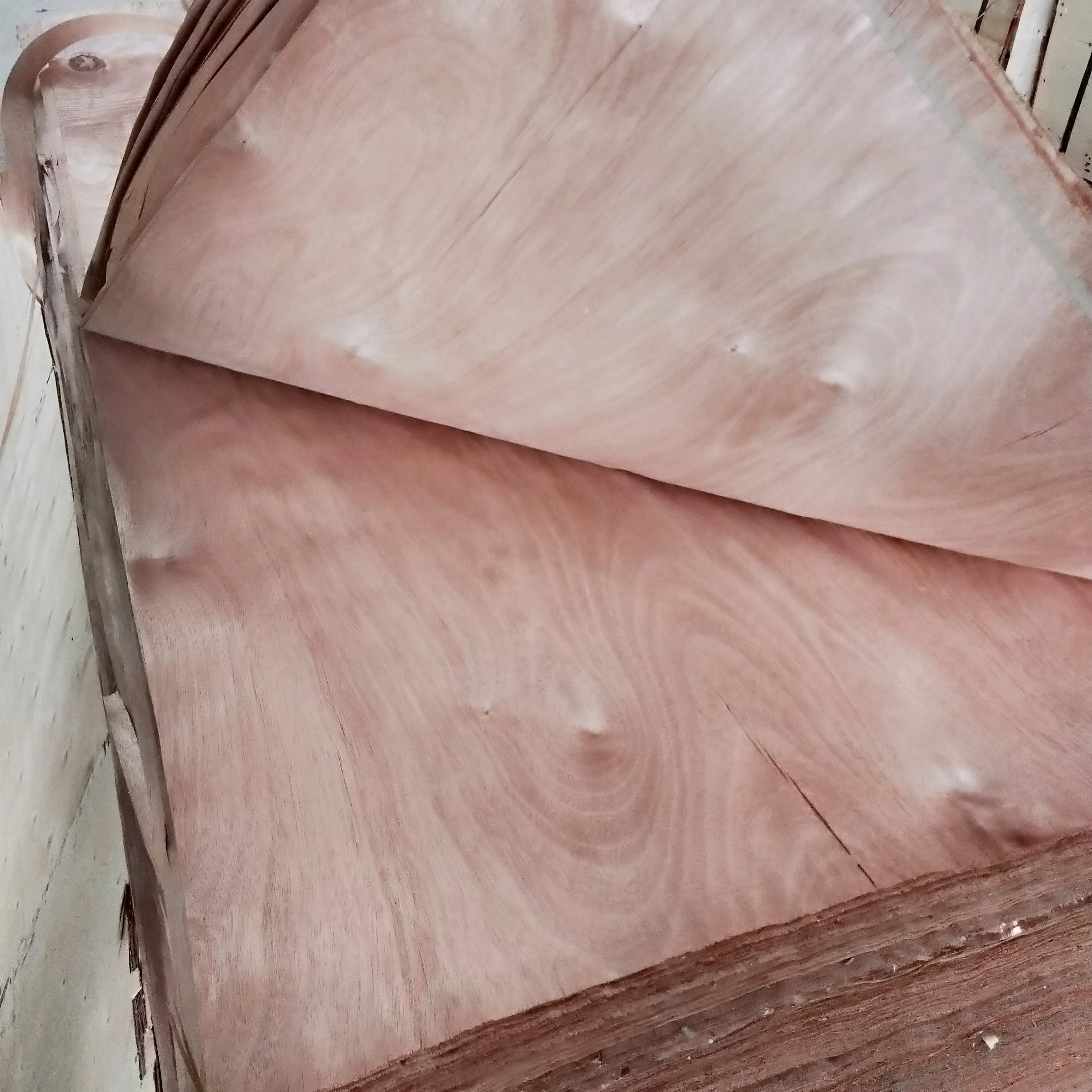 
Okume Veneer Okume Face Veneer 