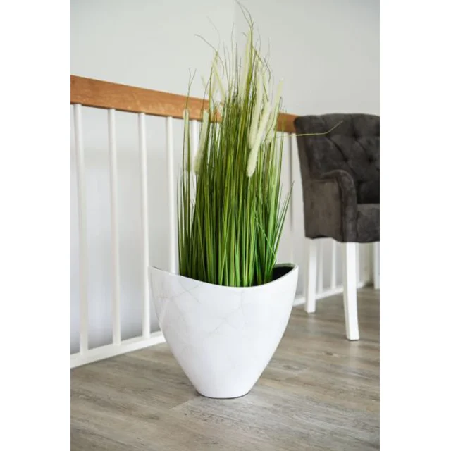 
IHD004 - Lacquer hand-painted planter for living room decoration and present in fiber glass materials 