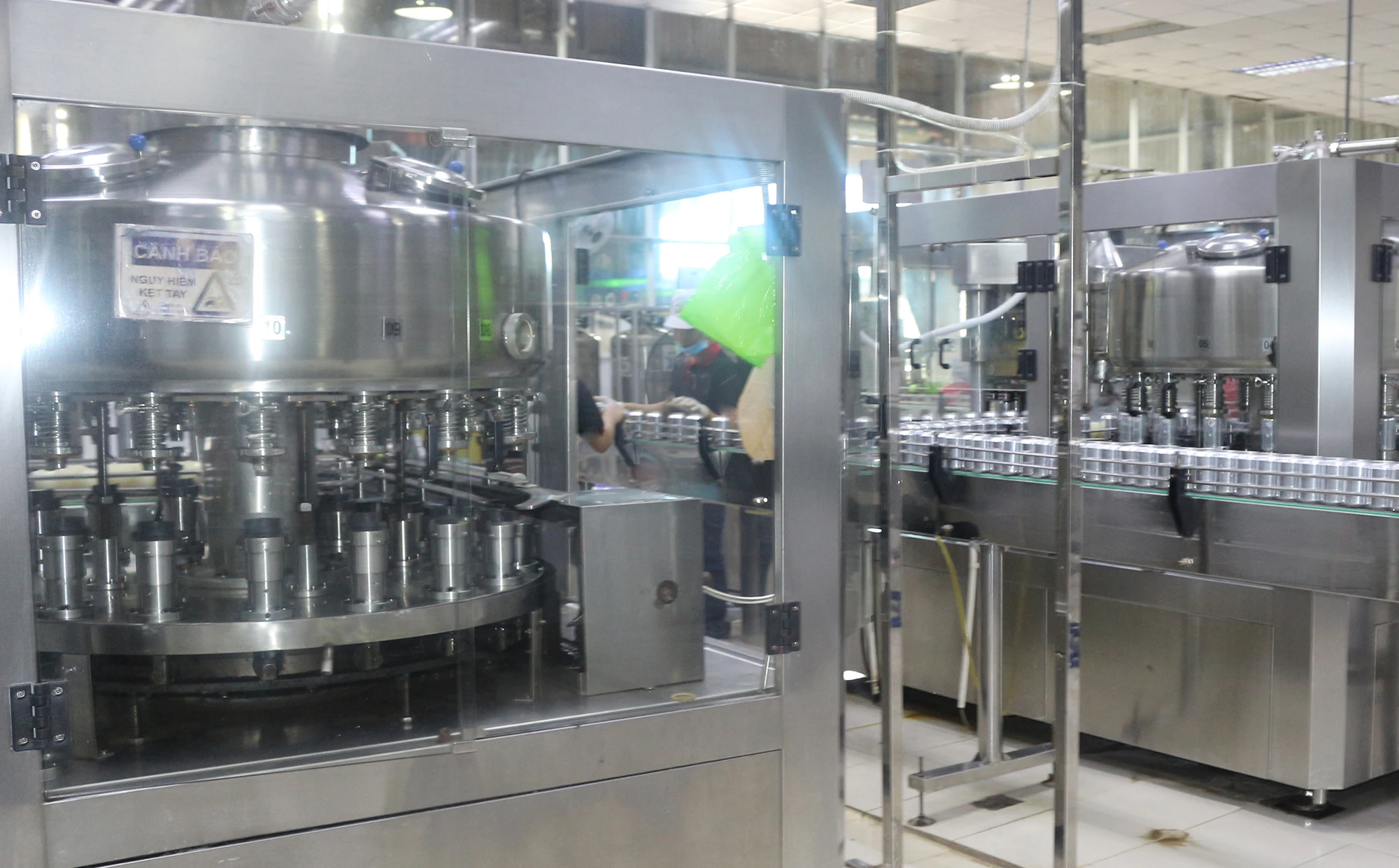 500ml NAWON Canned Organic coconut water powder No cholesterol ISO HACCP Beverage Manufacturer in Vietnam