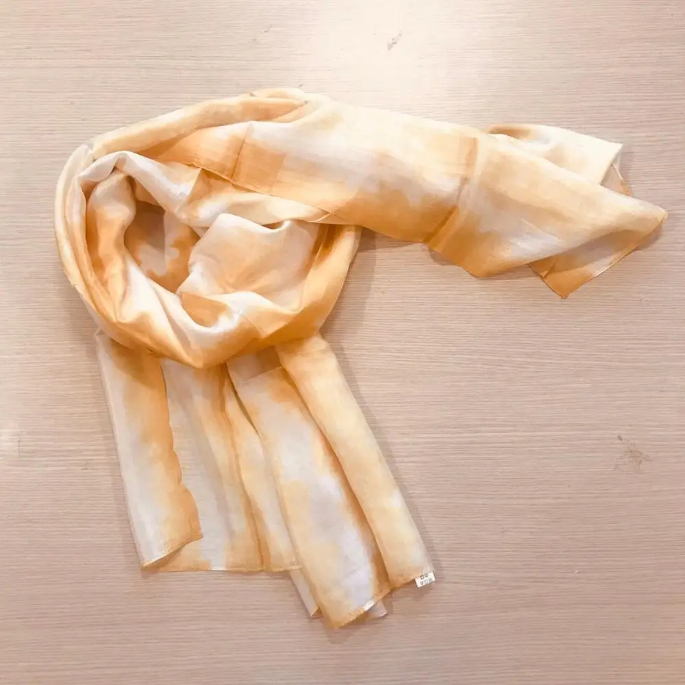 Pure silk scarf for luxury look