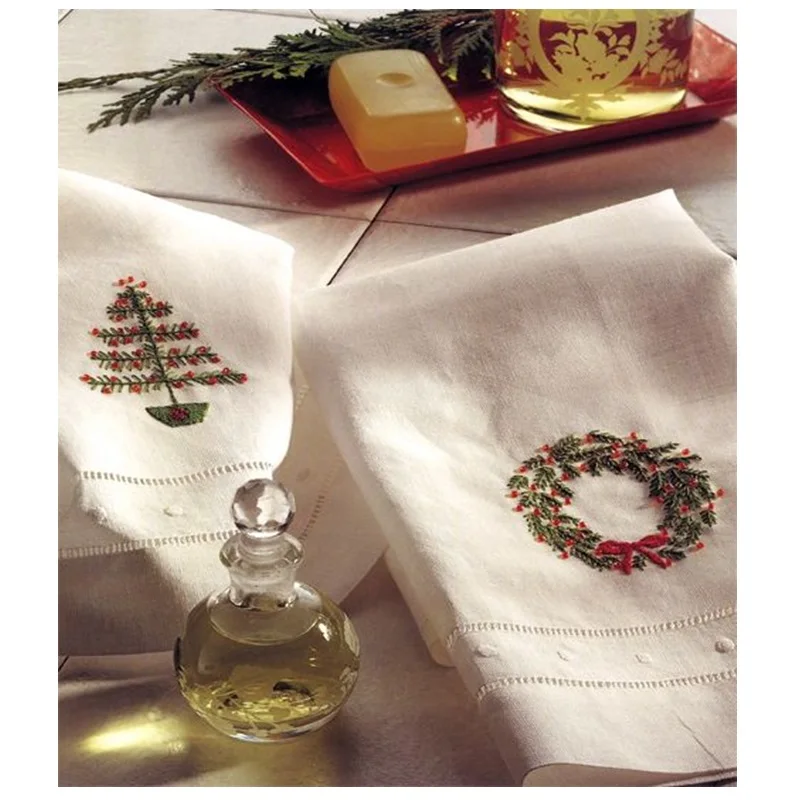 embroideried Christmas guest towel 100% cotton  hemstitched with dots bath towel soft high quality  Quang Thanh hand embroidey (10000003442709)