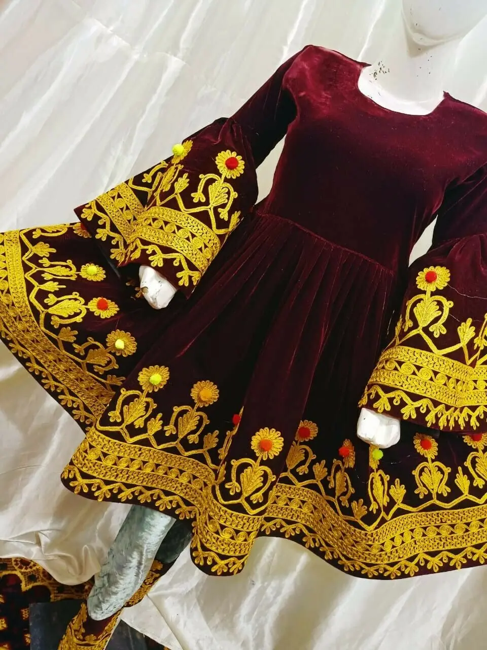 Superb Styles Afghani Kuchi Dresses For Eid quality solid color Embroidery long sleeve Afghan women dress