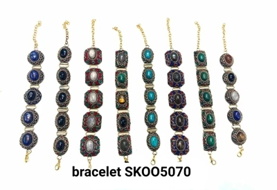 Top Selling 2022 Bracelet With Gem Stylish Wear More Attractive Wrist Wear Wholesale Price Bracelete
