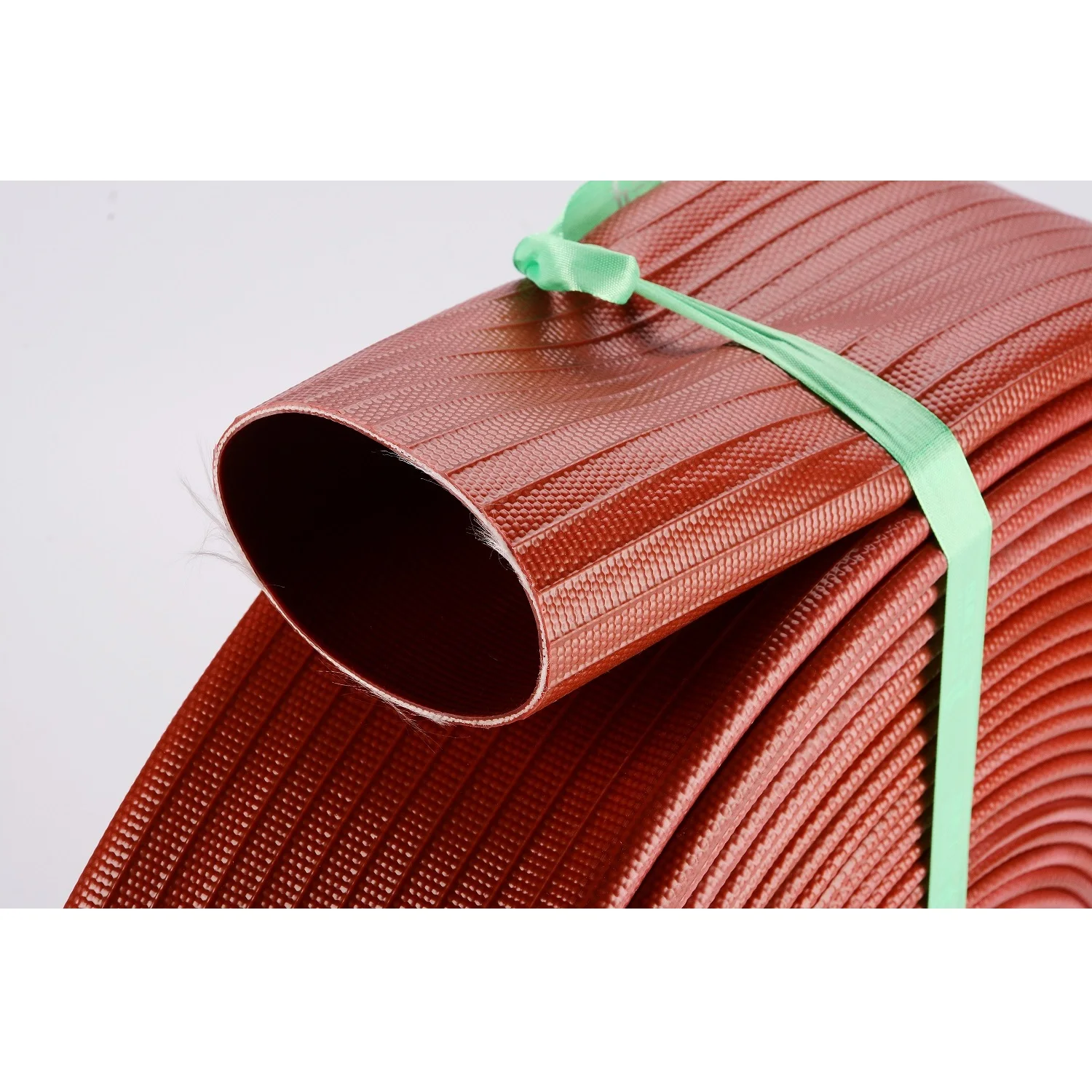 
High Quality Synthetic Rubber Material Red rubber hose for Fire fighting or irrigation From China 