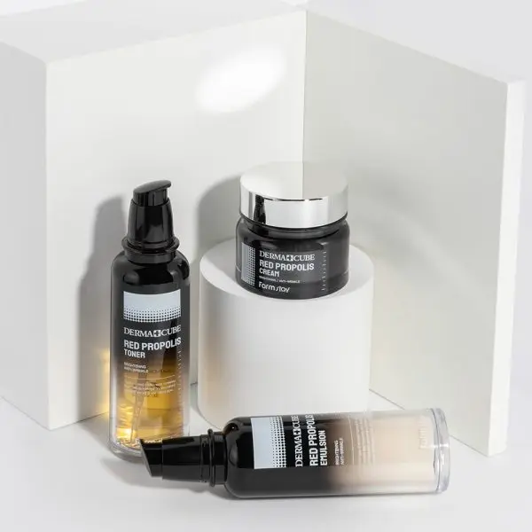 Korea cosmetic FARMSTAY DERMA CUBE RED PROPOLIS EMULSION Kbeauty skin care made in korea
