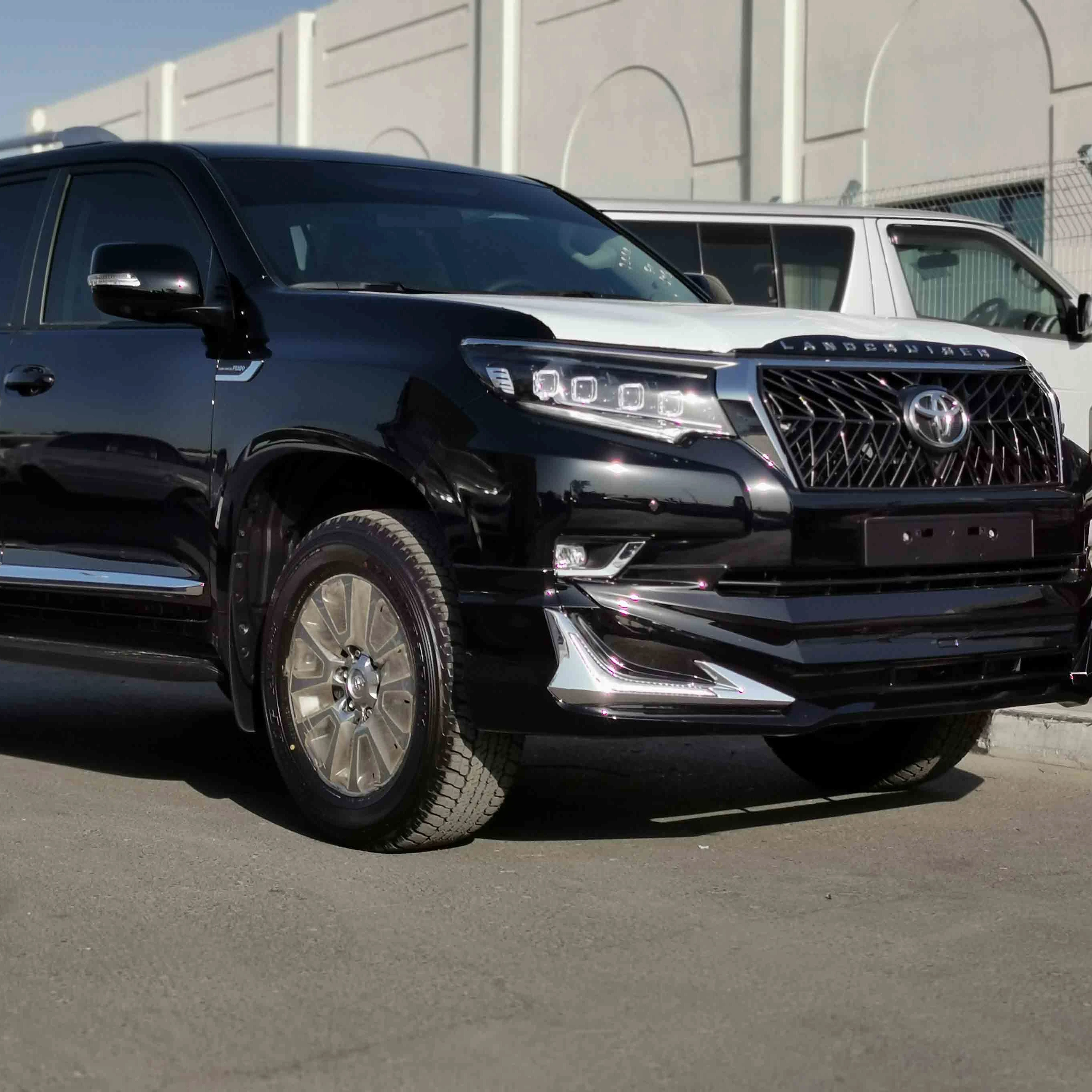 FAIRLY USED 2018 2019 2020 2021 Used Cars Land Cruiser Prado TXL 2.8L Turbo Diesel 7 Seater