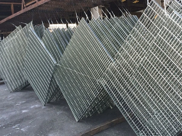 High quality hot dipped galvanized metal floor grating from Vietnam