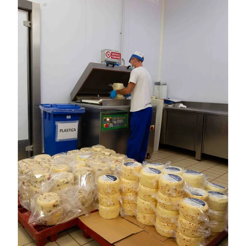 High Quality Italian PRIMOSALE cheese Sheep Milk with olives 0.2kg Vacuum pack for cooking Ready for export