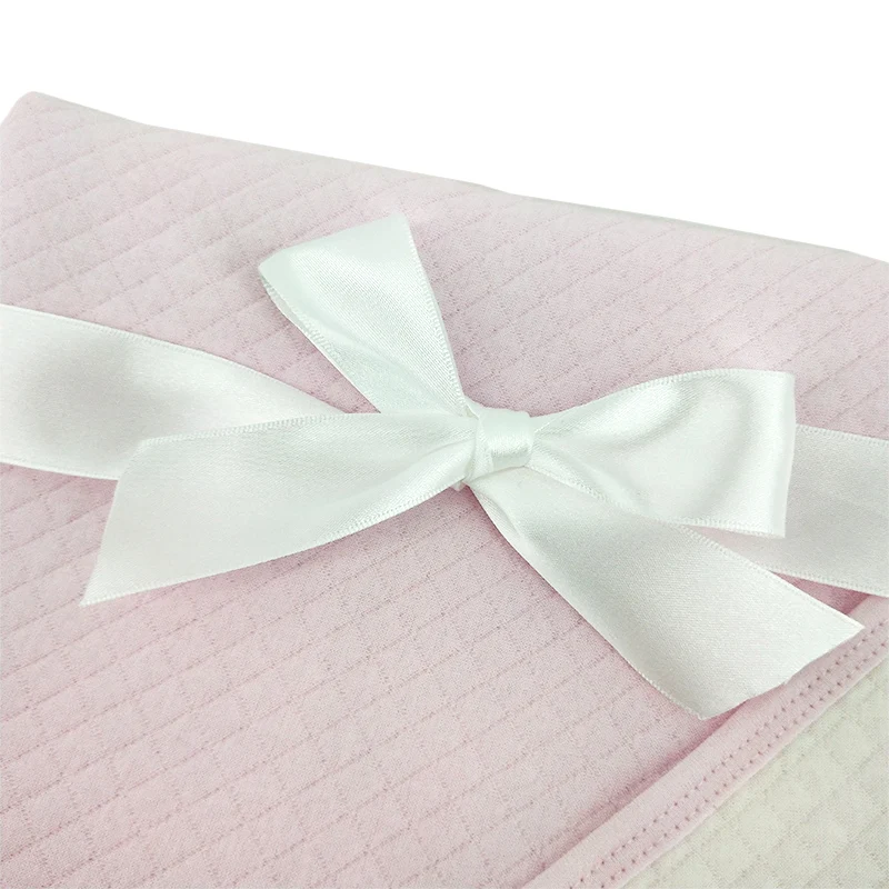 2021 Soft High Quality moving hooded quilt for infant  3-layer 255g 100% Cotton Baby animal hooded blanket with cute pattern