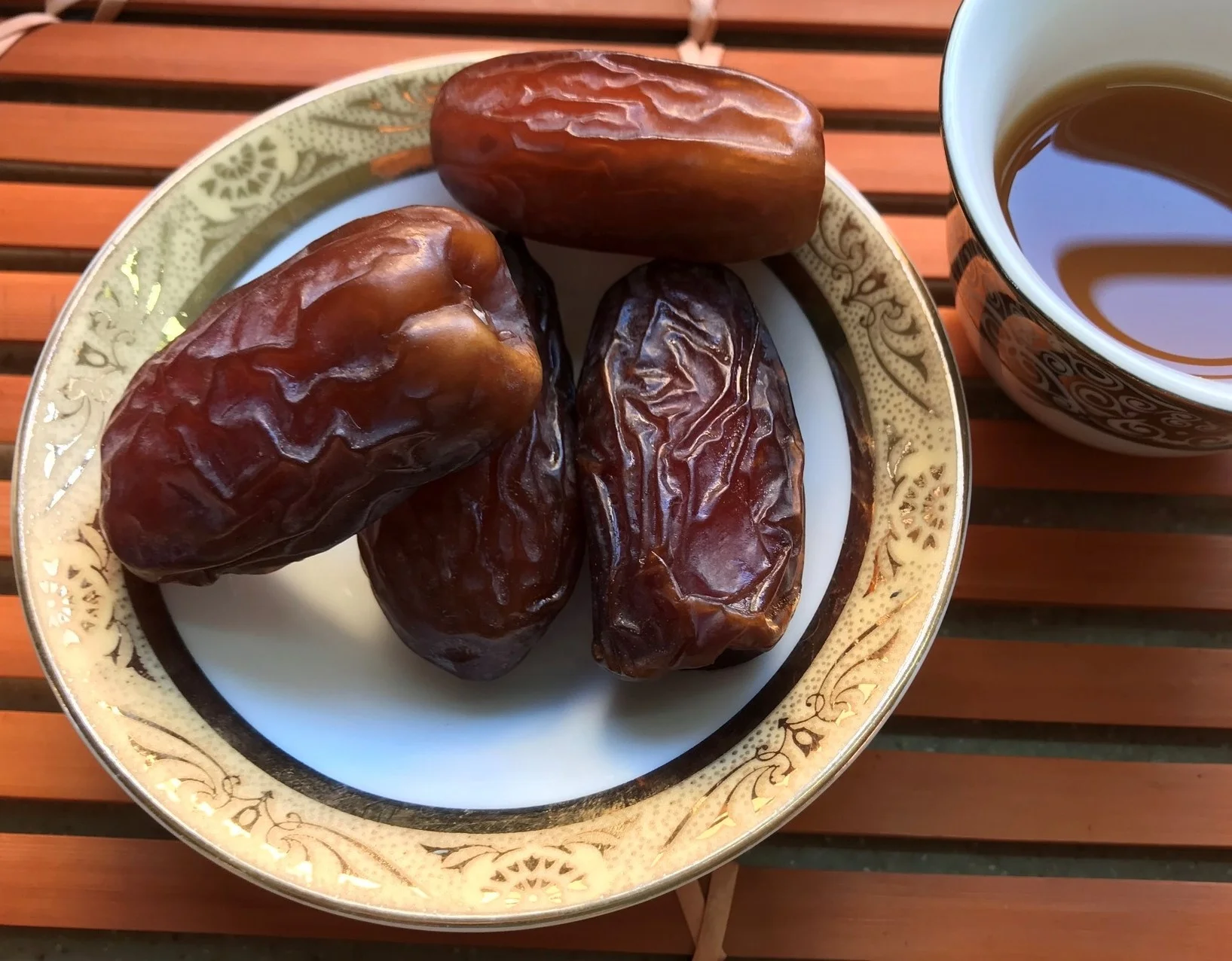 
Majdool mejdool даты | Премиум качество и большой размер 100% Саудовская даты. 