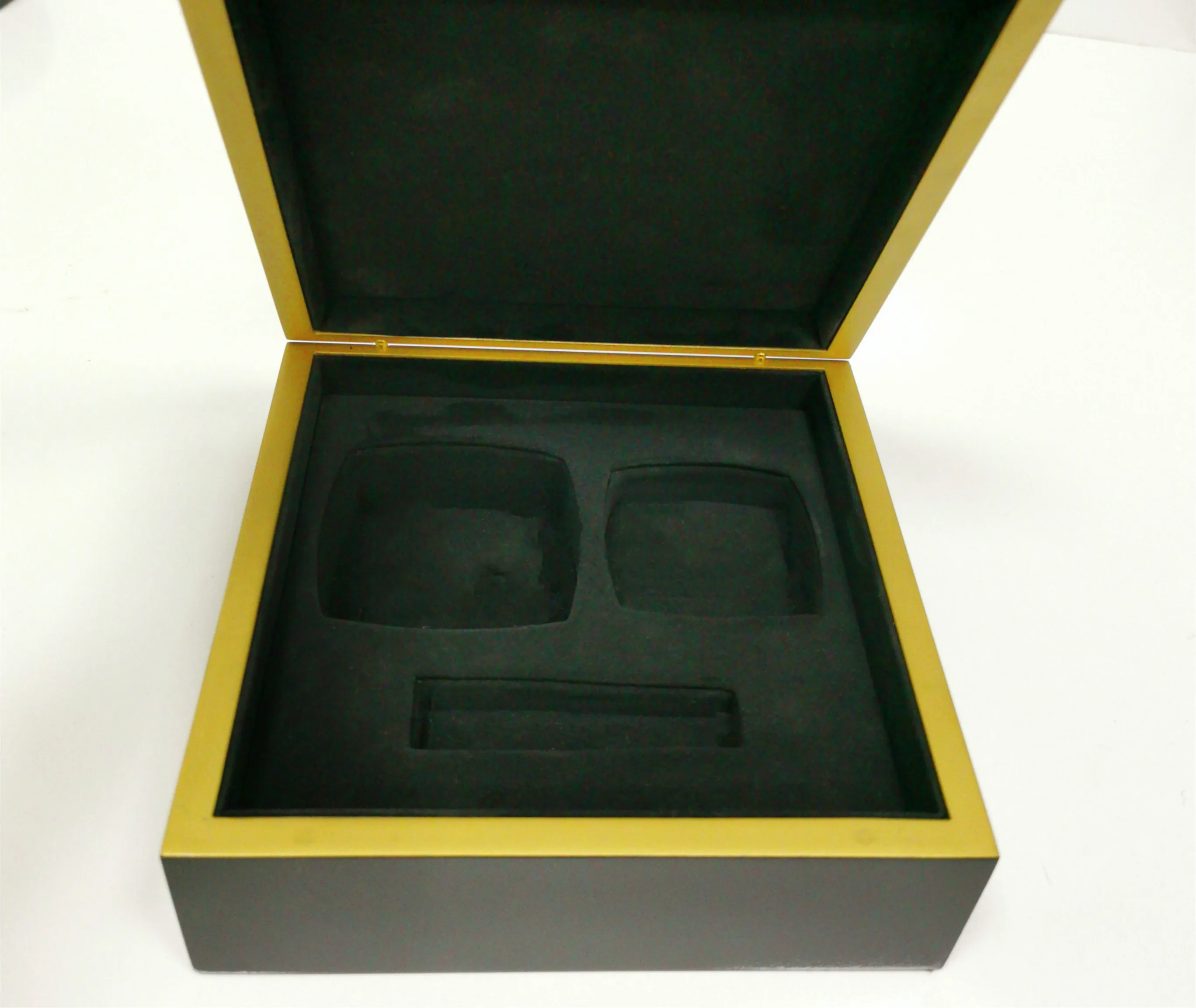 Custom Creative Gifts Luxury Wood Hinged Perfume  Box Packaging