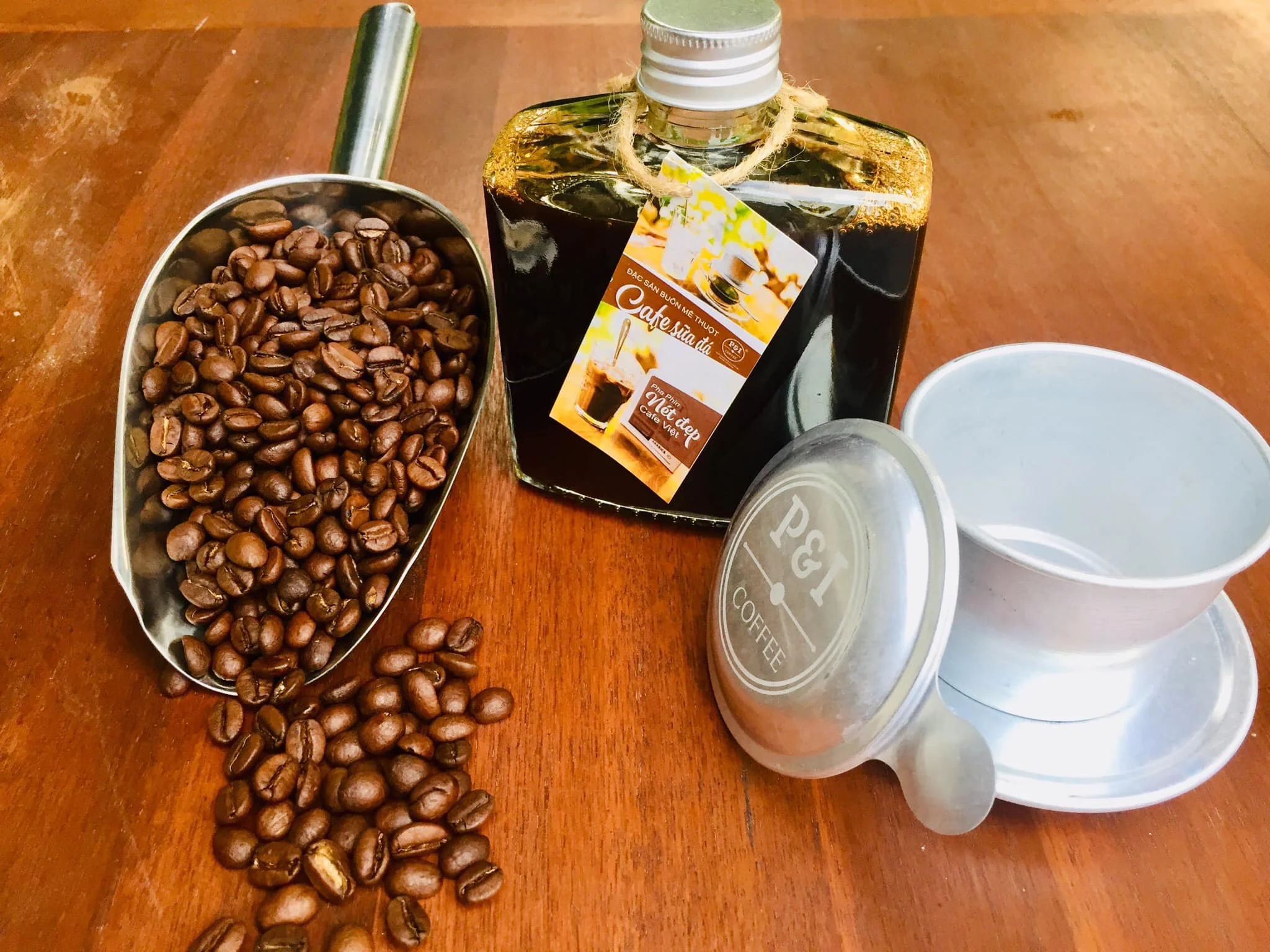 High quality roasted coffee beans mixing Arabica and Robusta coffee/ Blended coffee