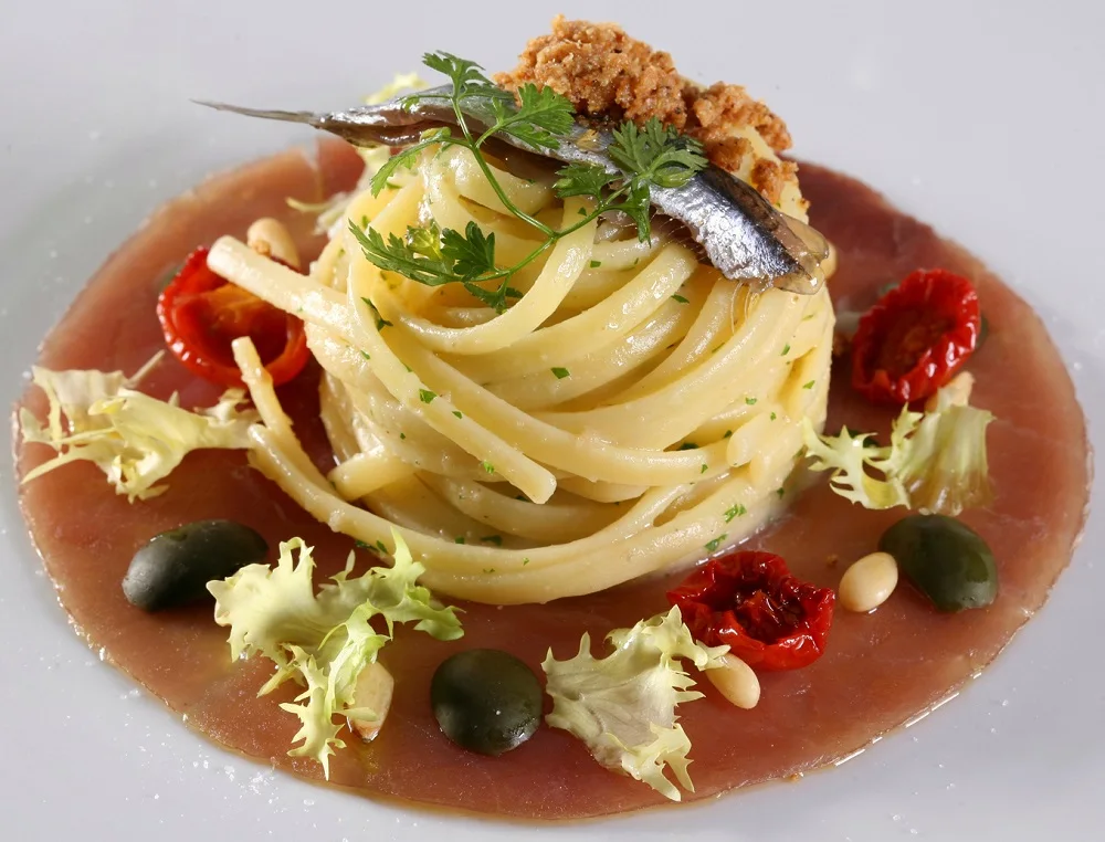 Высококачественный соус анчоусы Cetara Colatura di Alici мистер Морис Сделано в Италии бутылке Джулия 100 мл