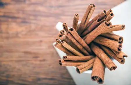 Organic Ceylon Cinnamon / True Cinnamon