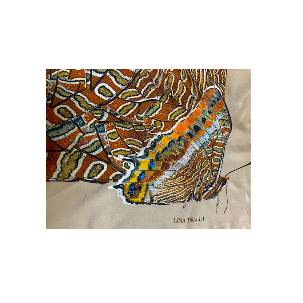 
Luxury Made in Italy 90x90cm Silk square scarf Dis03 Shine 