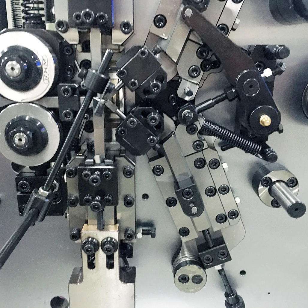 Taiwan SIMCO CNC 5-axis Spring Coiler Coiling Machine