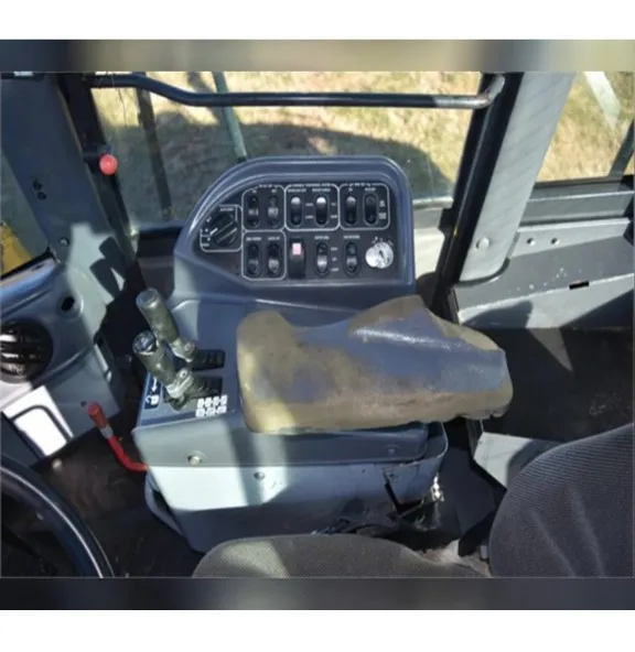 Б/у 2011 KOMATSU погрузчики