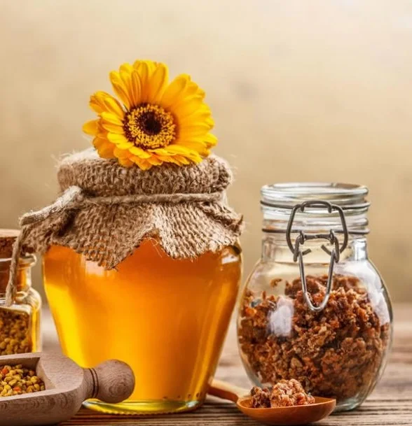 Strained Honey Polyflora %100 Natural Flower Honey Drained Pine Honey Drained Land Aquarius Pisces