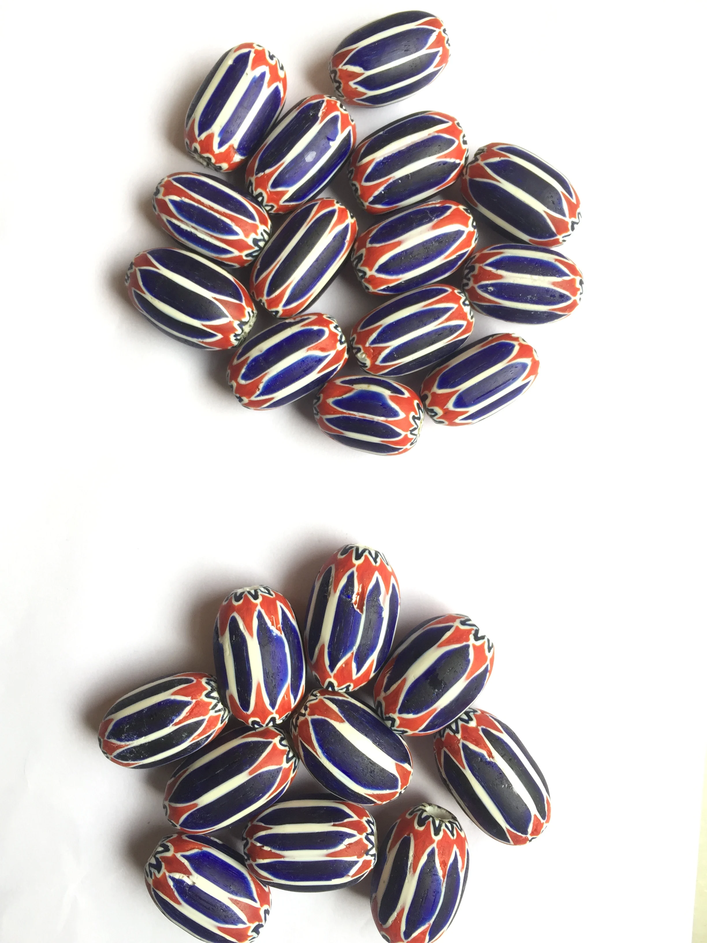 Affordable Orange, blue and White Glass Chevron Beads in India