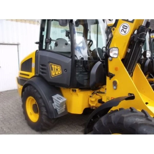 20. TELEHANDLER JCB TM 220 - 2018 - 77H