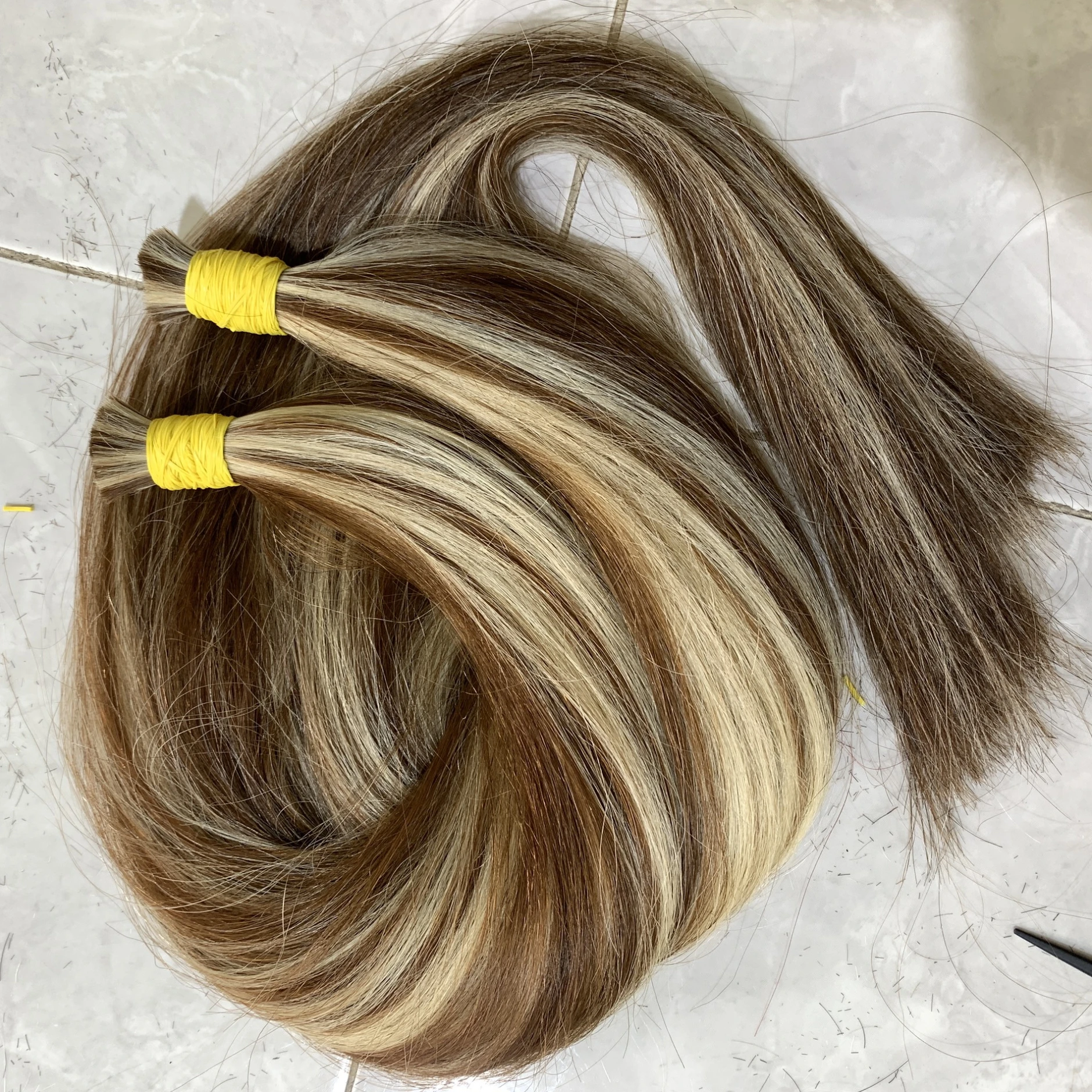  2021 Новая мода оптом прямые волосы уток волос 30 дюймов с кутикулой в одном направлении вьетнамские необработанные