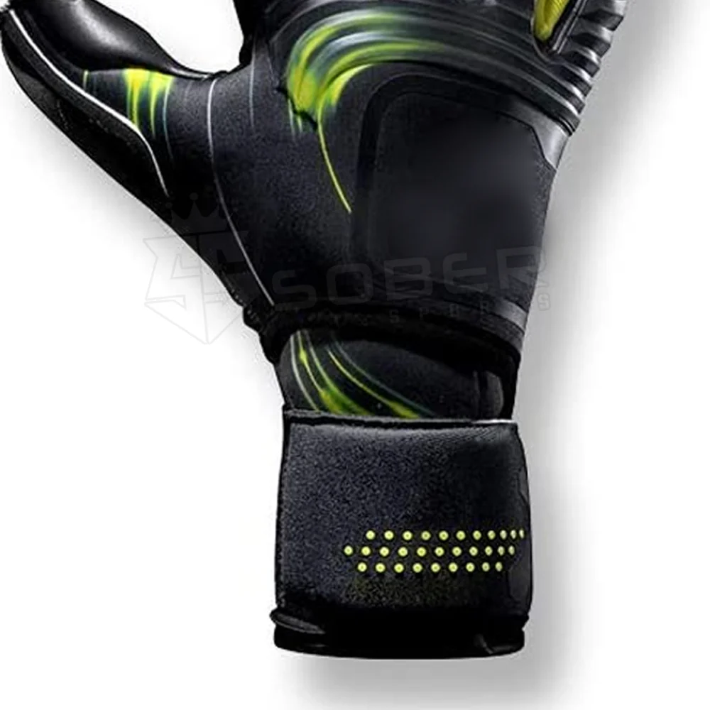 Training Wear Goal Keeper Gloves Football Training Gloves Quality made Gloves