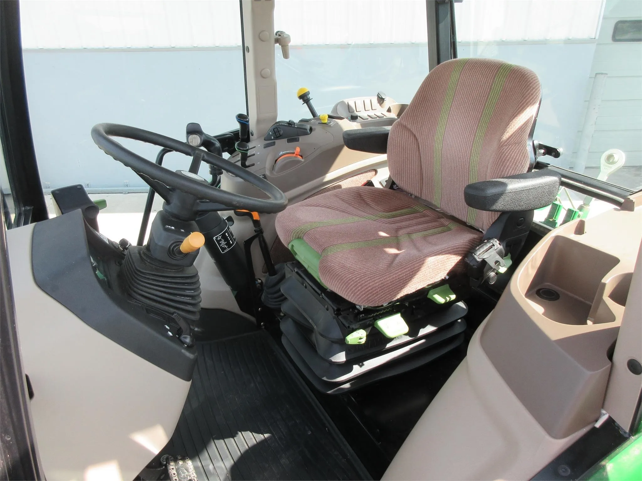 John deree tractor 4.jpg