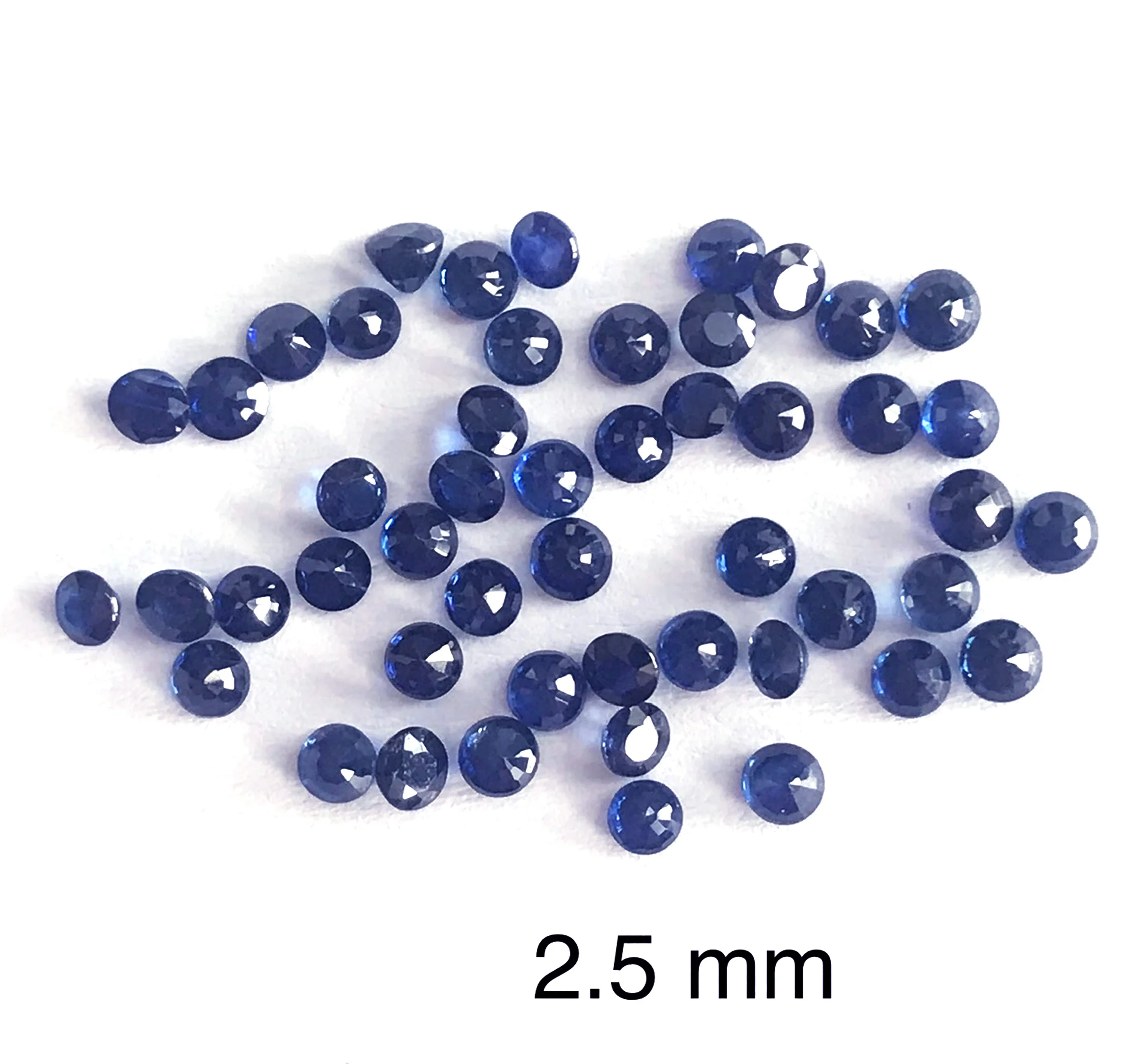 
DIAMOND CUT NATURAL Blue Sapphire 2.5mm Round Gemstone Wholesale Price Bangkok 