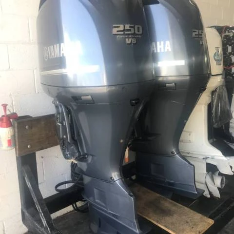 
9.9hp-350hp Yamahaas Outboard motor engine 2 and 4 stroke Ready for sale 