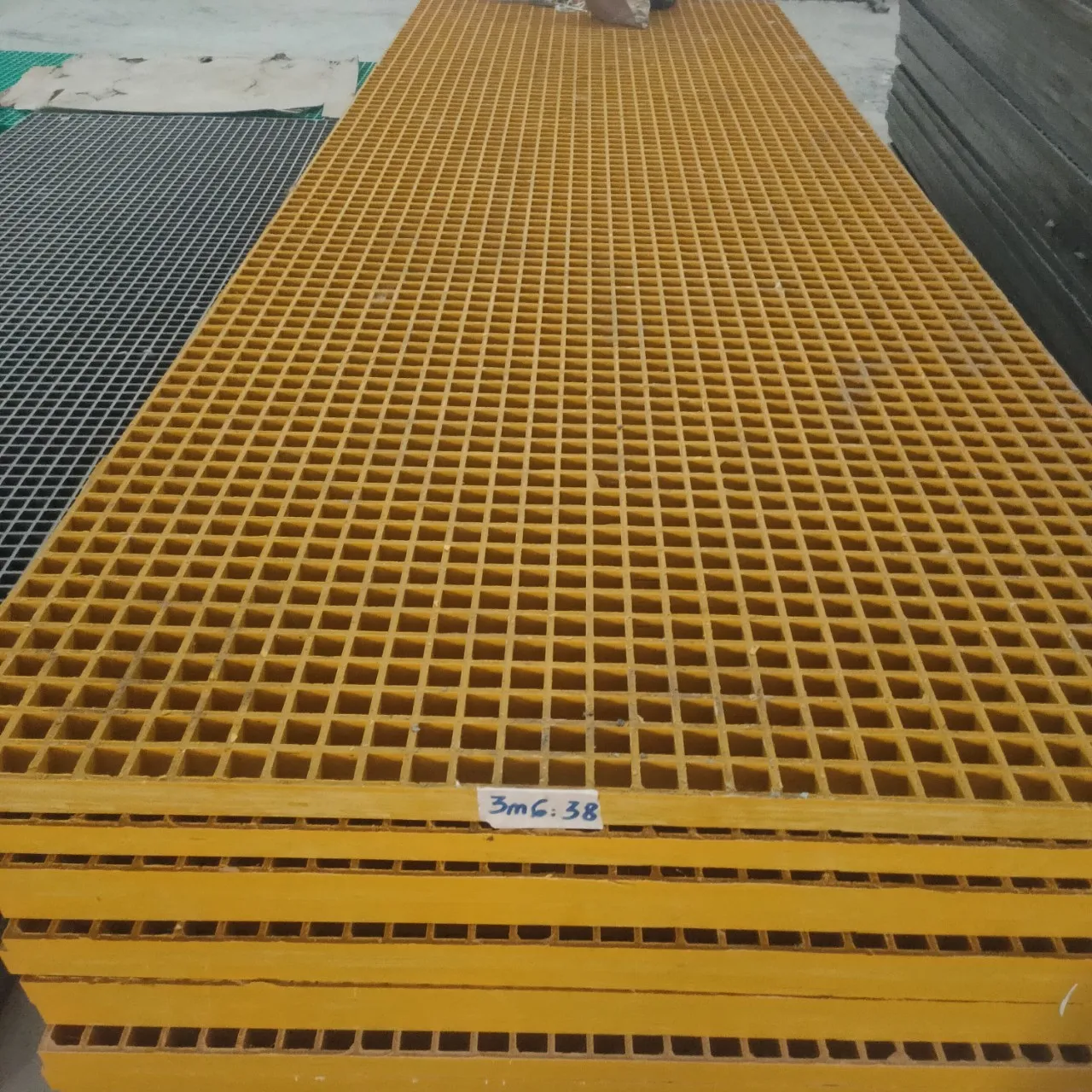 Anti-slip Flame Retardant Composite Grating FRP Yelllow with 20 years Shelf Life