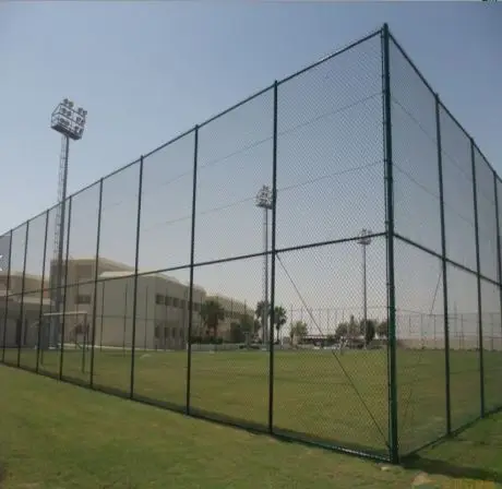 High quality Material Frame Chain Link pvc coated Garden house fence CE certified barb wire chain link fencing pole for hot sale