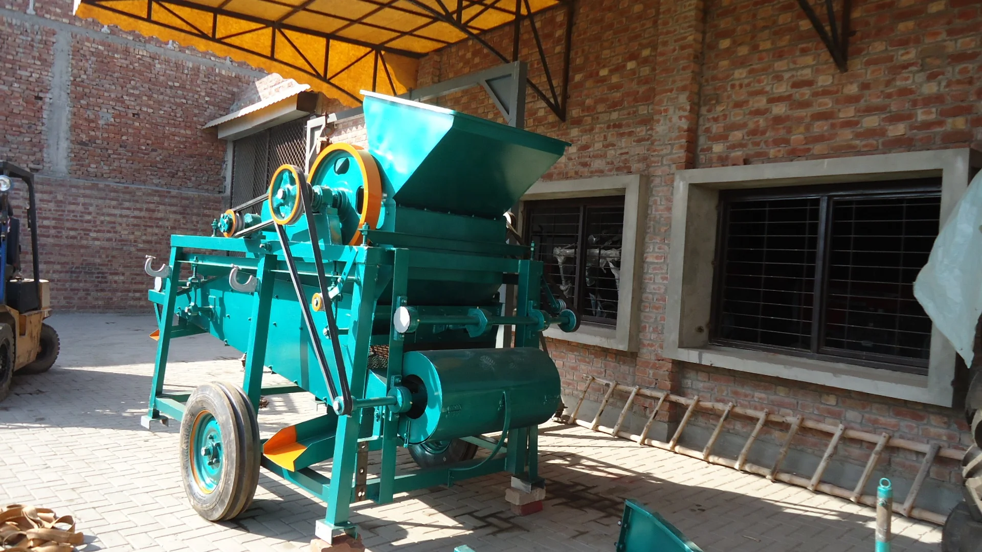 
SUNFLOWER THRESHER FOR TRACTOR HOT SALE 