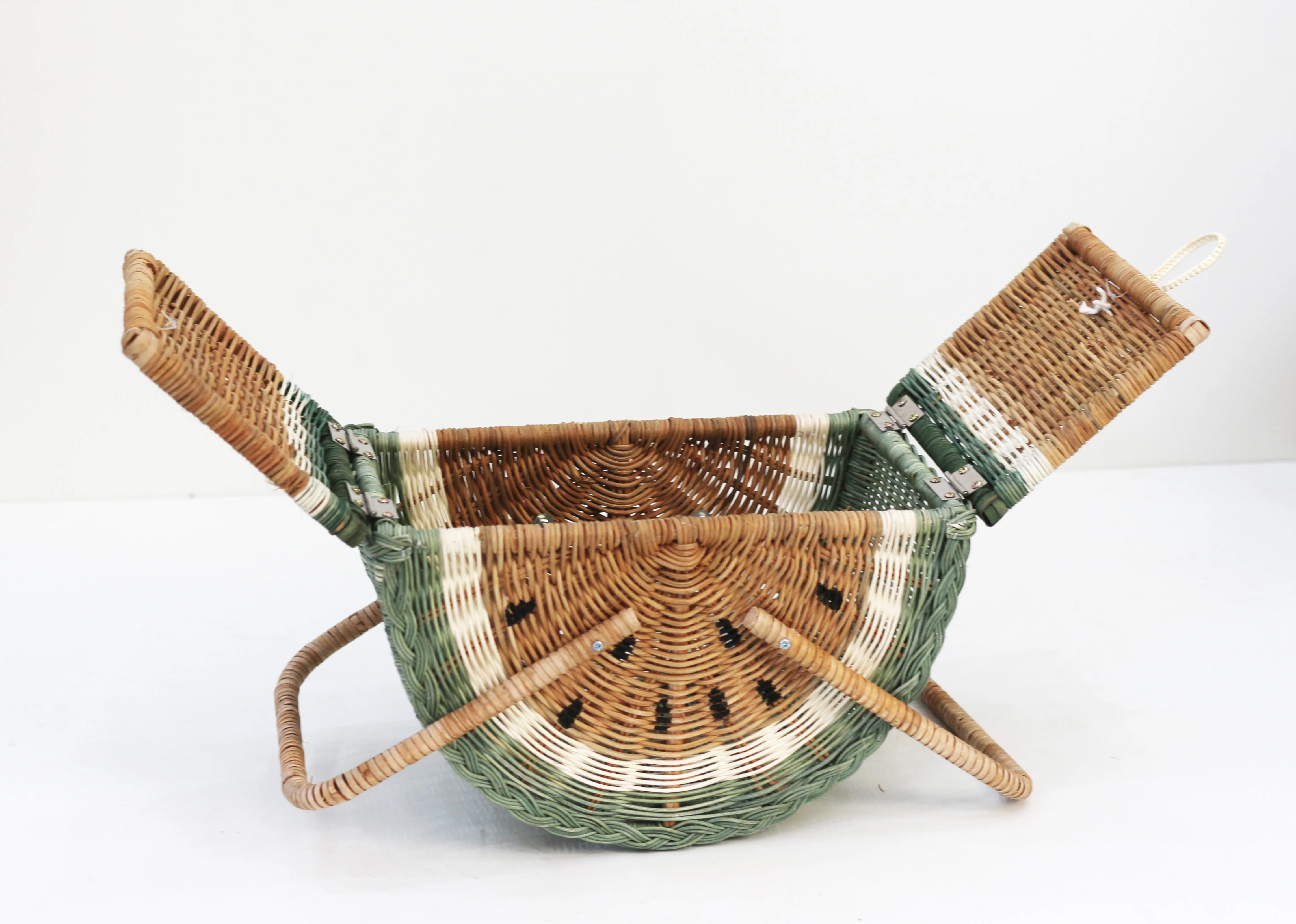 High quality handwoven rattan picnic basket - watermelon design