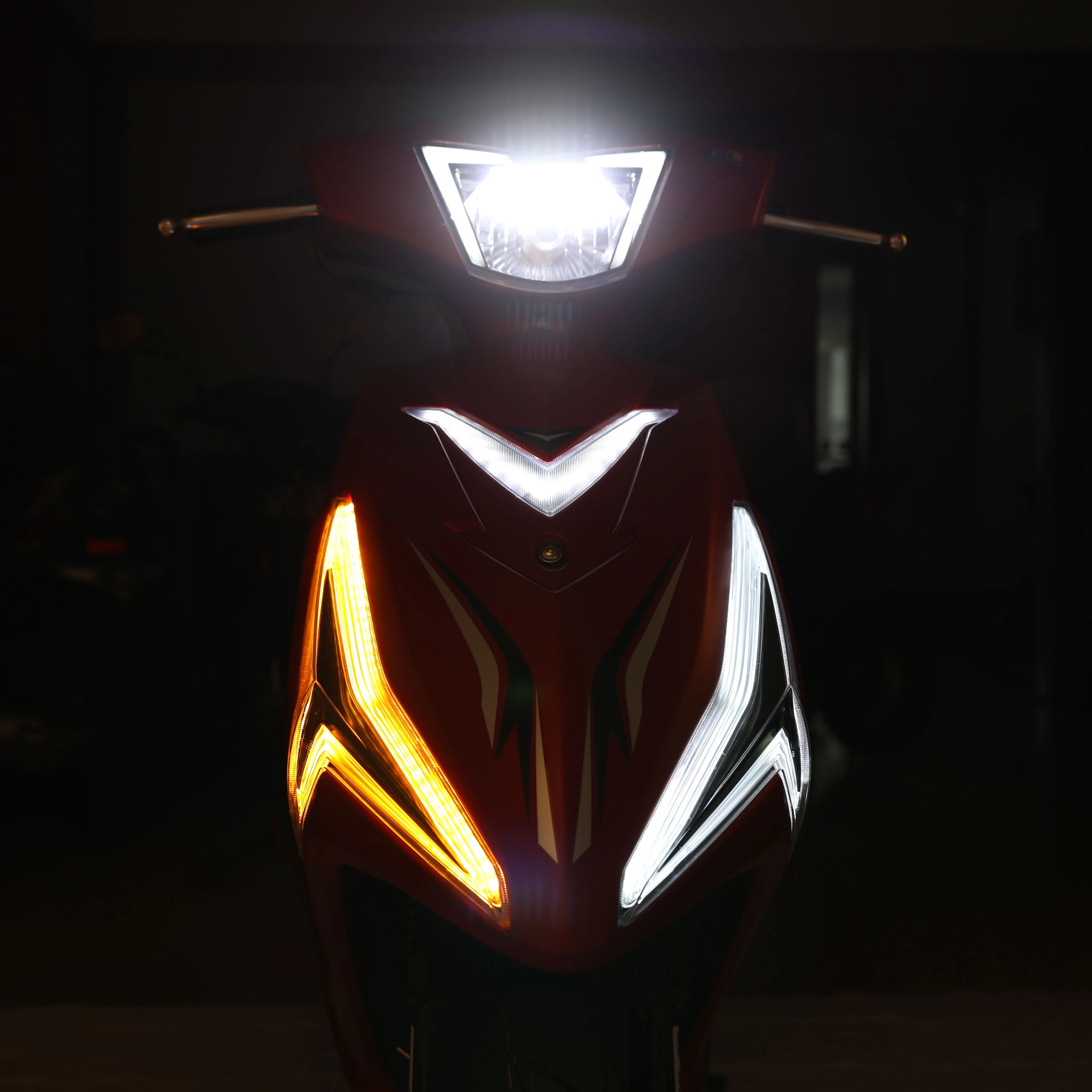 
China Wuxi origin factory sales fashion cool car gasolina moto motos motor gas scooters 