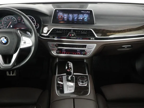 
For sale Neatly used car 2017 BMW 7 Series 750i xDrive 4.4L V-8 Gas Turbocharged Sedan vehicle 