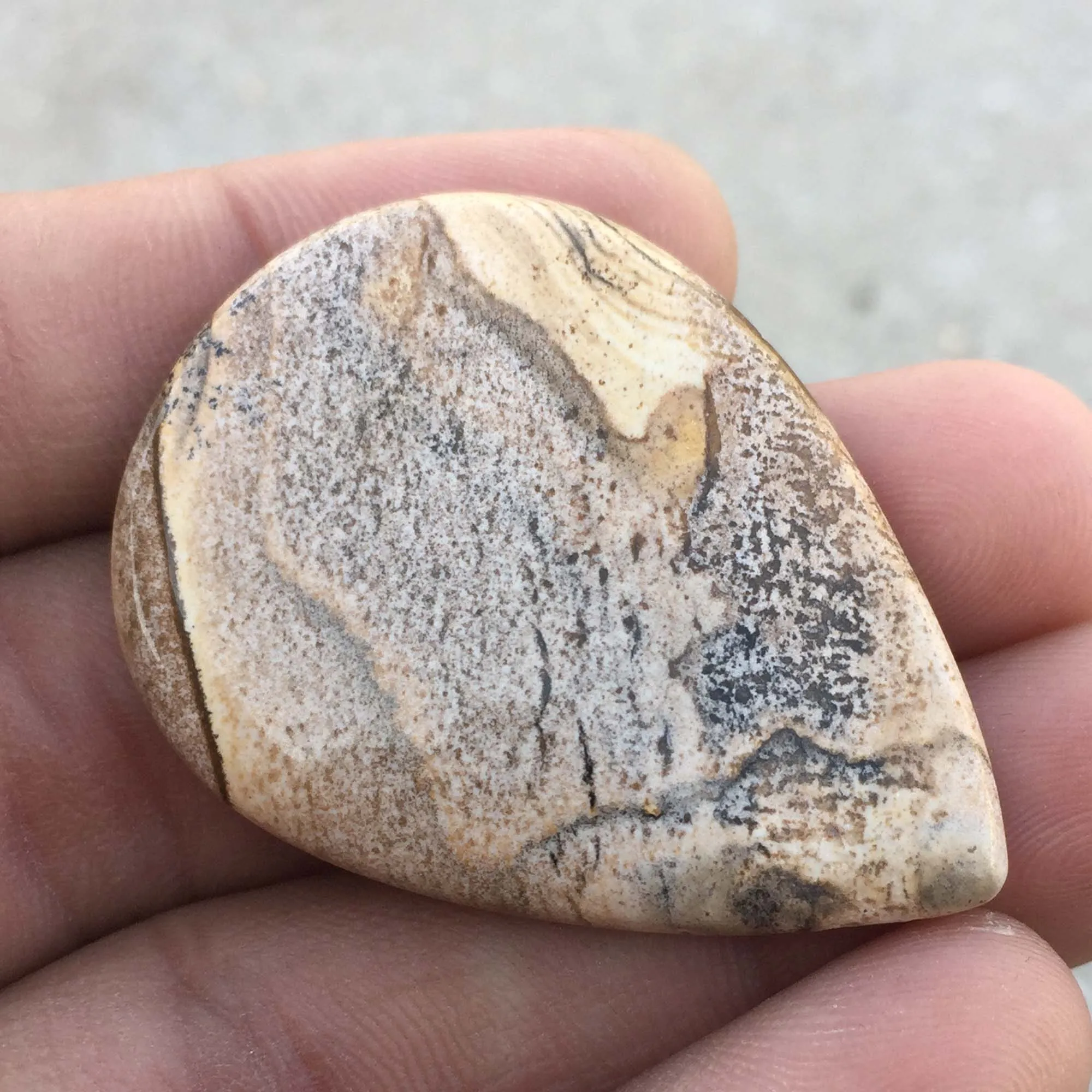  Природное изображение яшмы камень в форме груши Картина Яшма кабошон оптовая цена