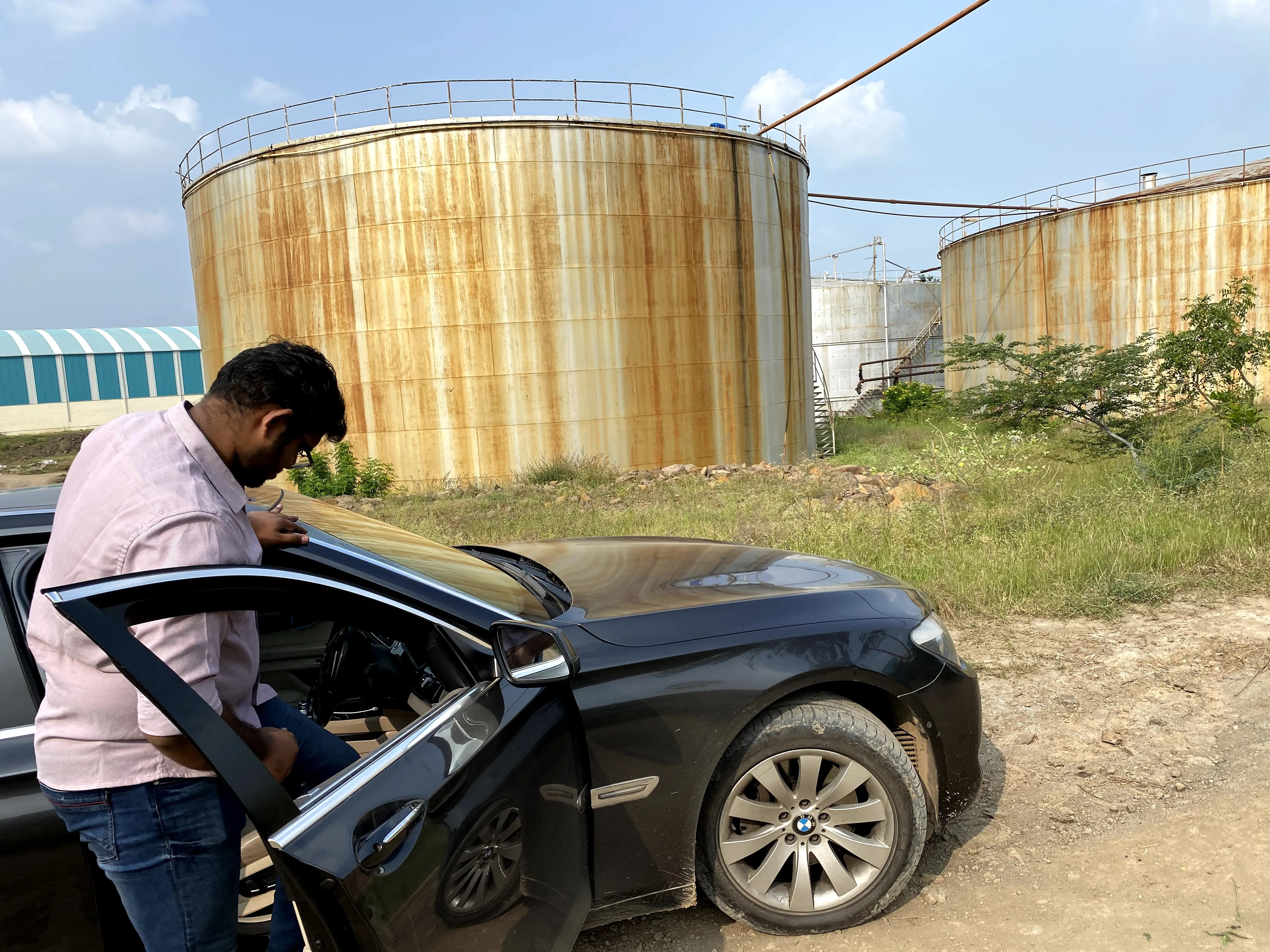 
Sugar cane molasses made from sugarcane are used in baking and candy-making and to make rum animal feed, vinegar, citric acid 